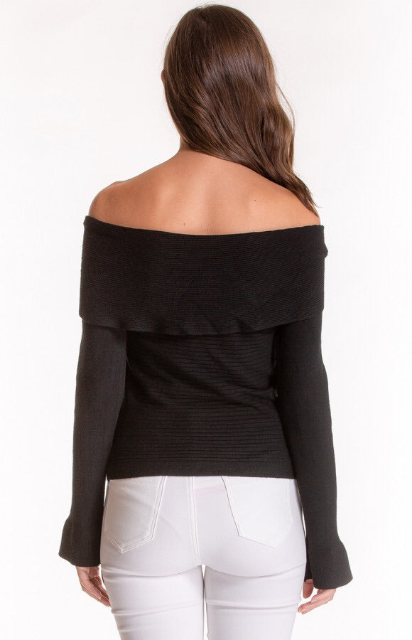 OFF THE SHOULDER KNIT