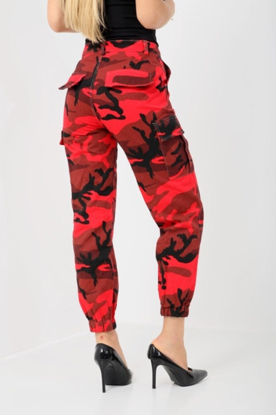 HIGH WAISTED CARGO PANTS