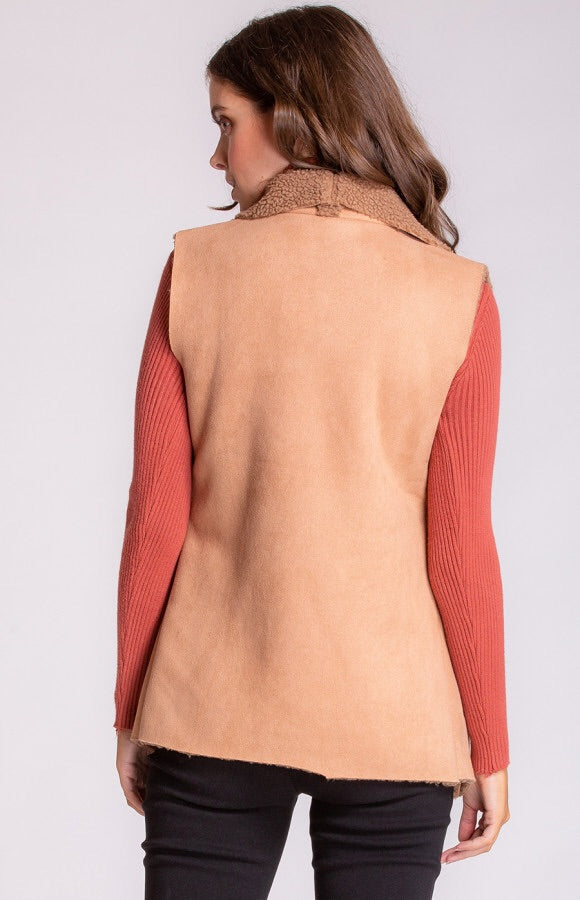 CONTRAST FUR VEST
