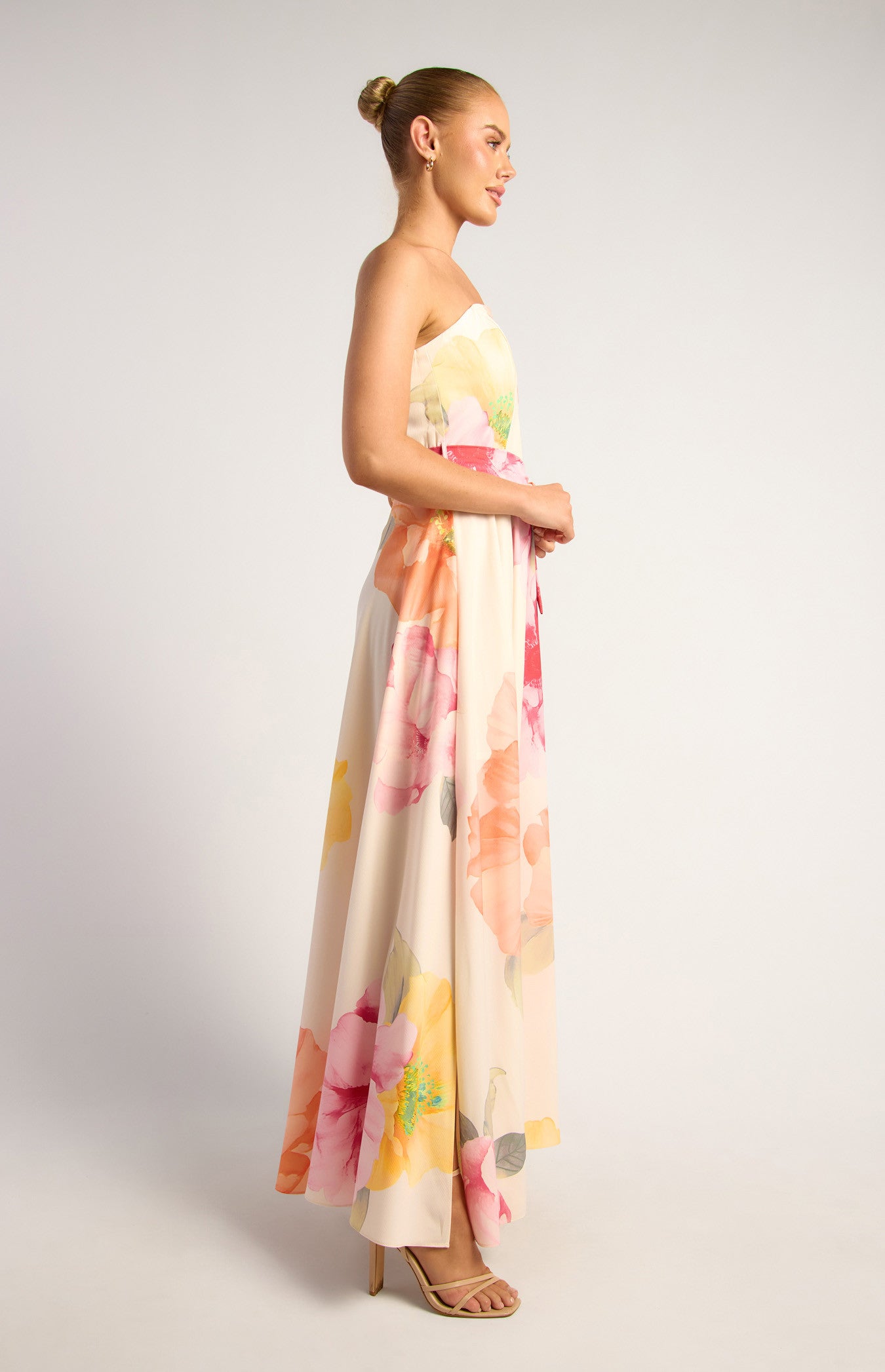 FLORAL DELIGHT MAXI GOWN
