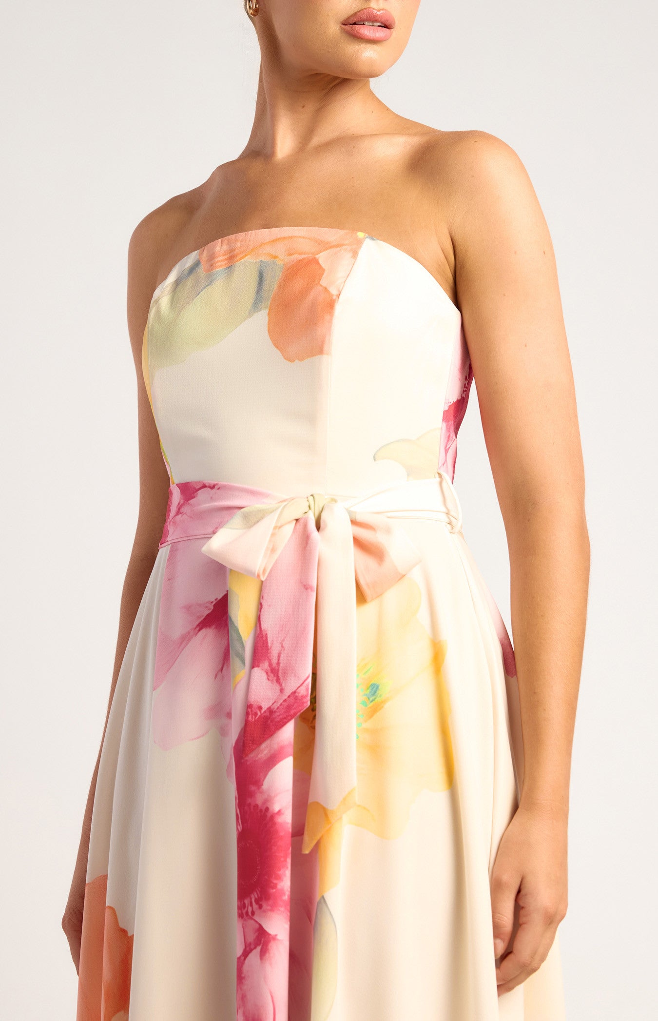 FLORAL DELIGHT MAXI GOWN