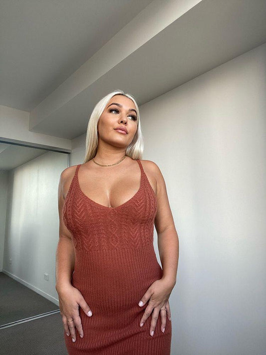CABLE KNIT MIDI DRESS