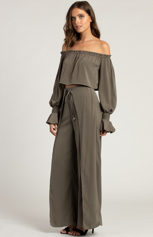VIBES TOP & PANTS SET