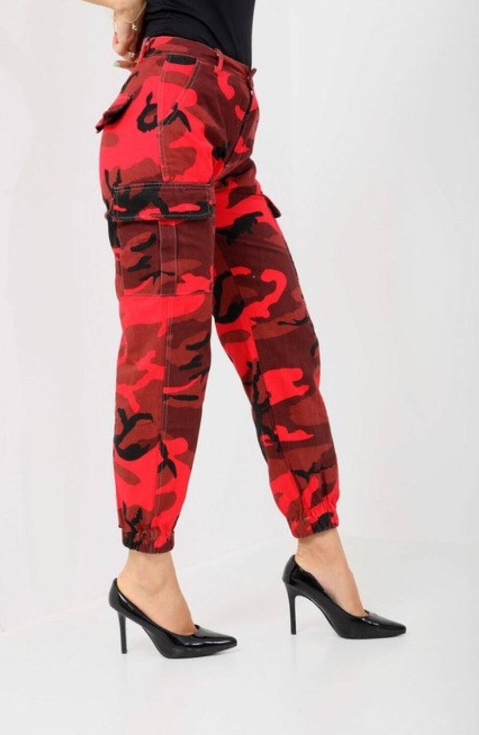 HIGH WAISTED CARGO PANTS