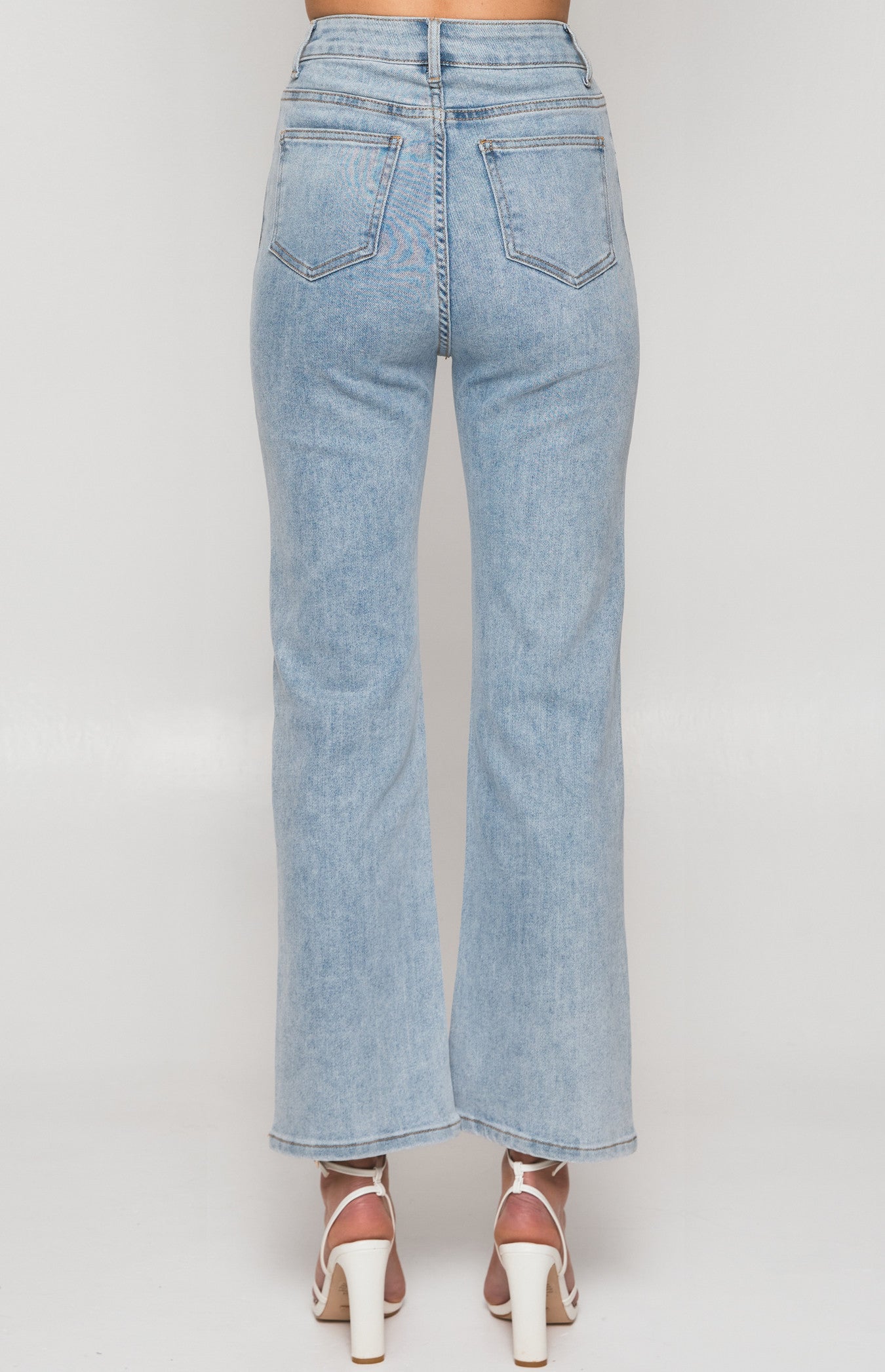 HIGH WAISTED FLARE JEANS